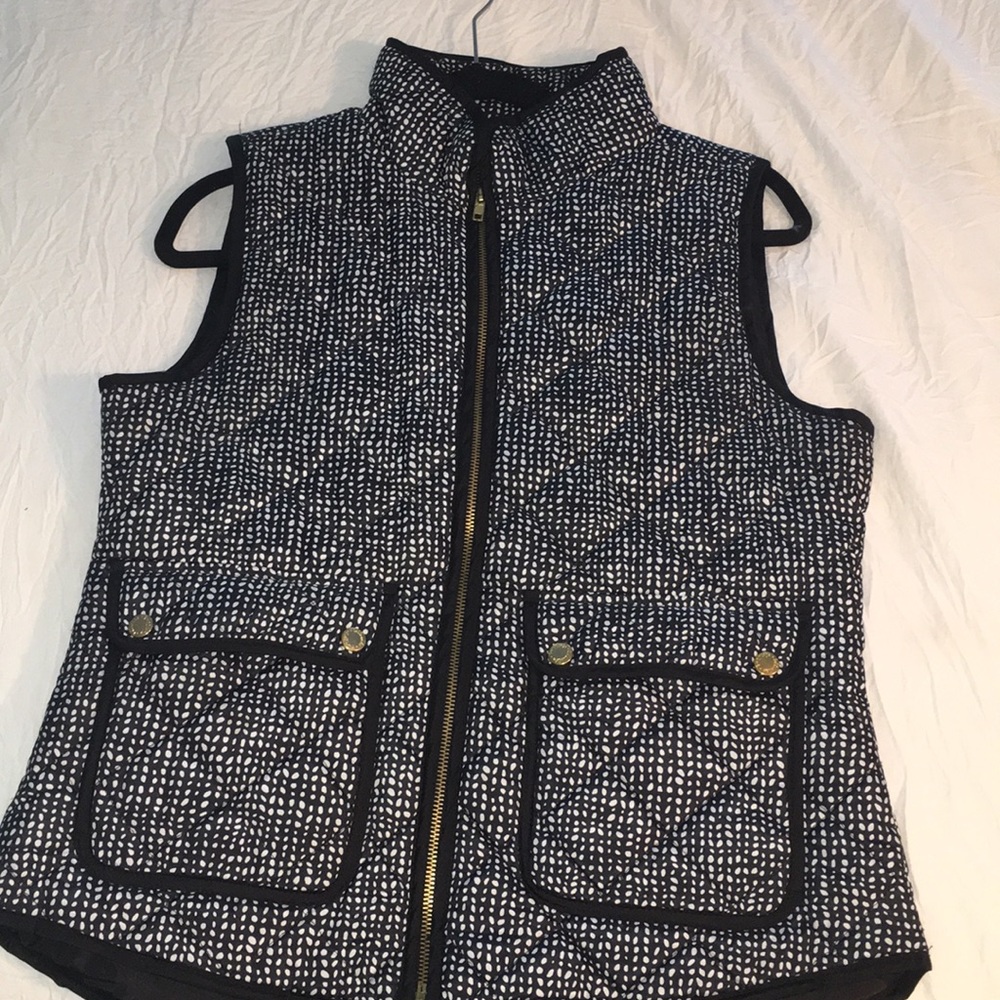Black and white spotted vest